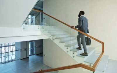 La evolución de las barandillas de hierro a barandillas de cristal