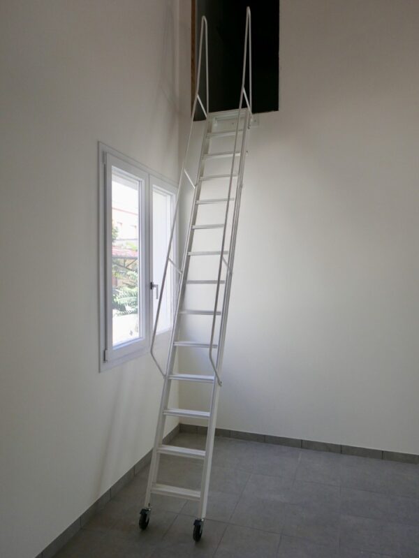 Escalera de rampa rigida para altillo - Imagen 7