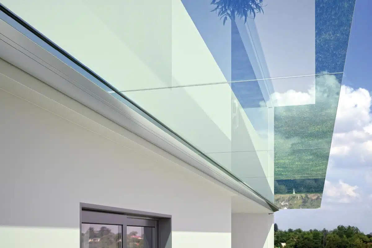 Marquesina-cristal-ultra-transparente-barandilux
